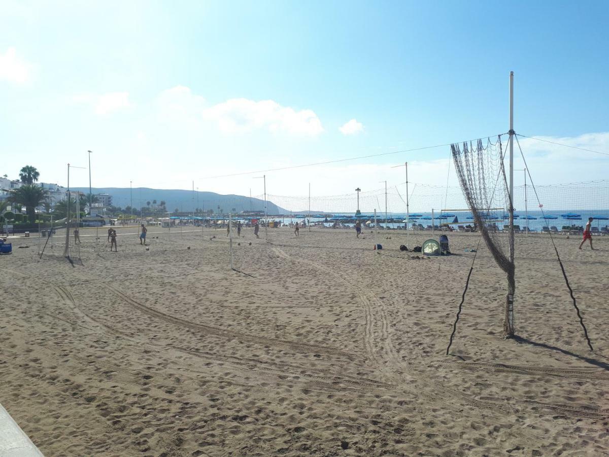 Playa De Las Vistas Arona  Εξωτερικό φωτογραφία